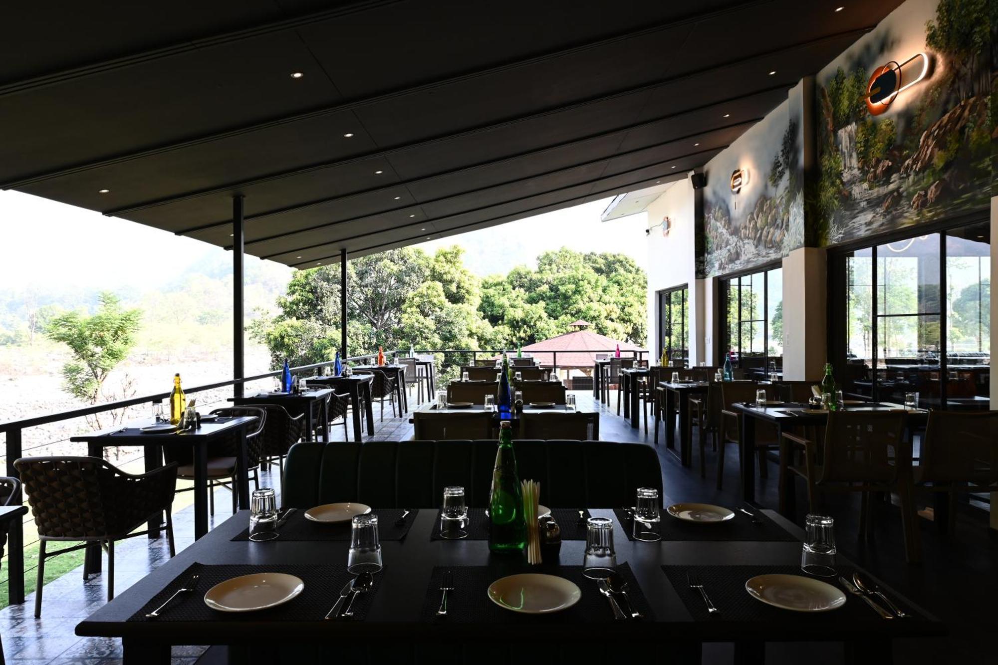 Welcomheritage Tarangi Ramganga Resort Marchula Ngoại thất bức ảnh