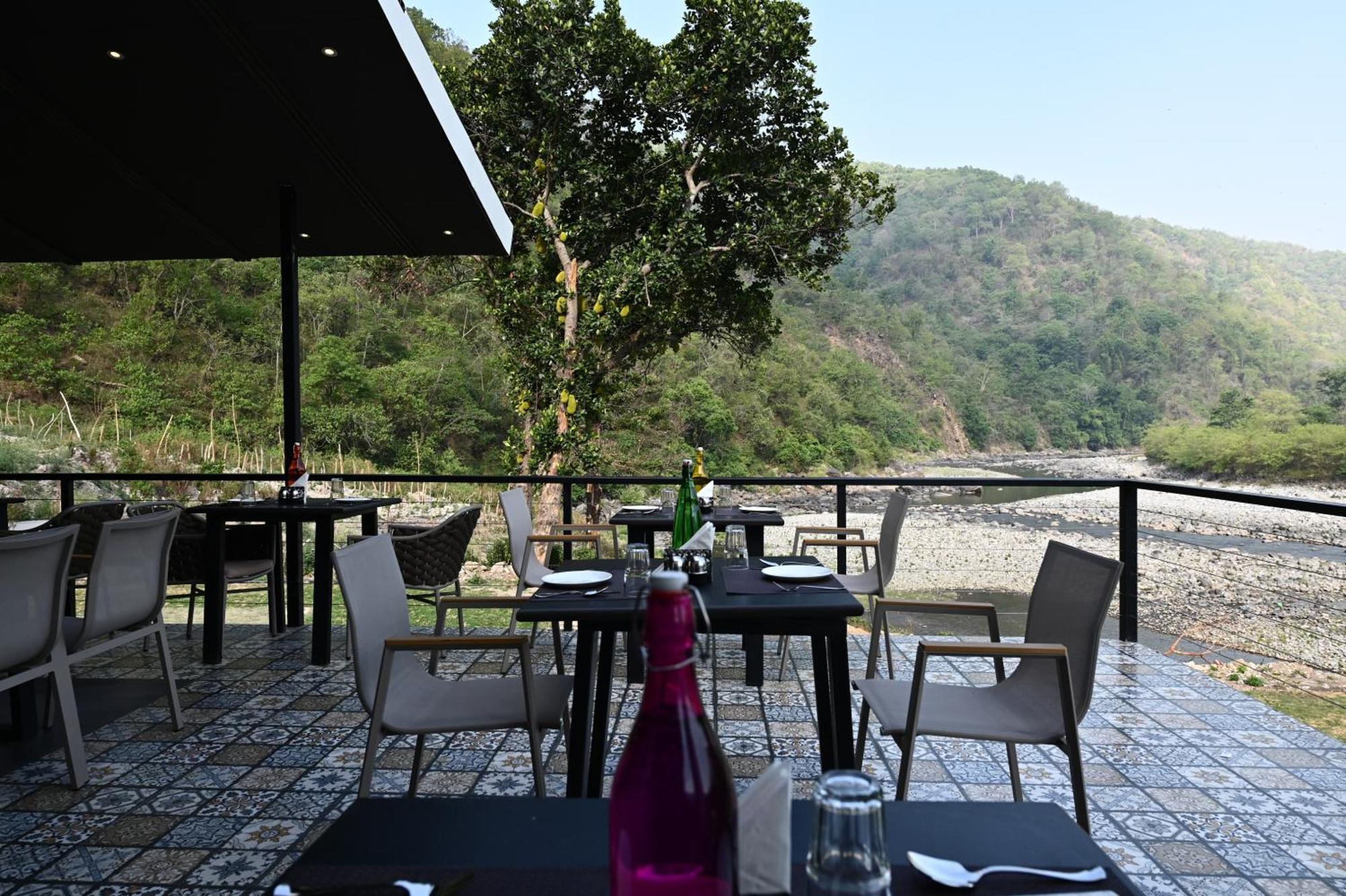 Welcomheritage Tarangi Ramganga Resort Marchula Ngoại thất bức ảnh